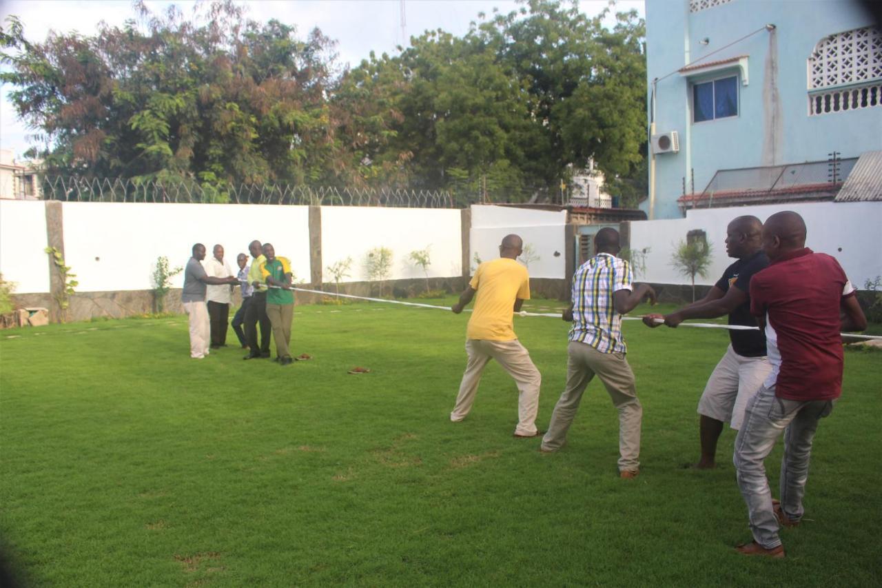 Chamiachi Hotel & Apartments Bamburi Exteriör bild