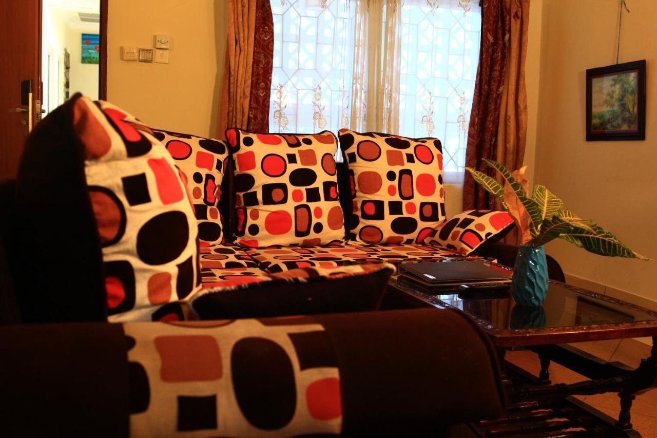 Chamiachi Hotel & Apartments Bamburi Exteriör bild